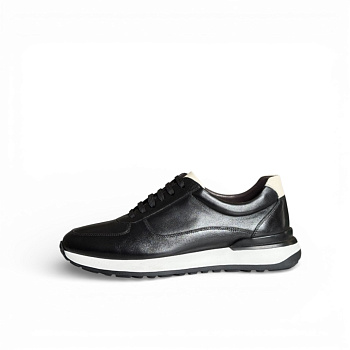 Кроссовки (40)